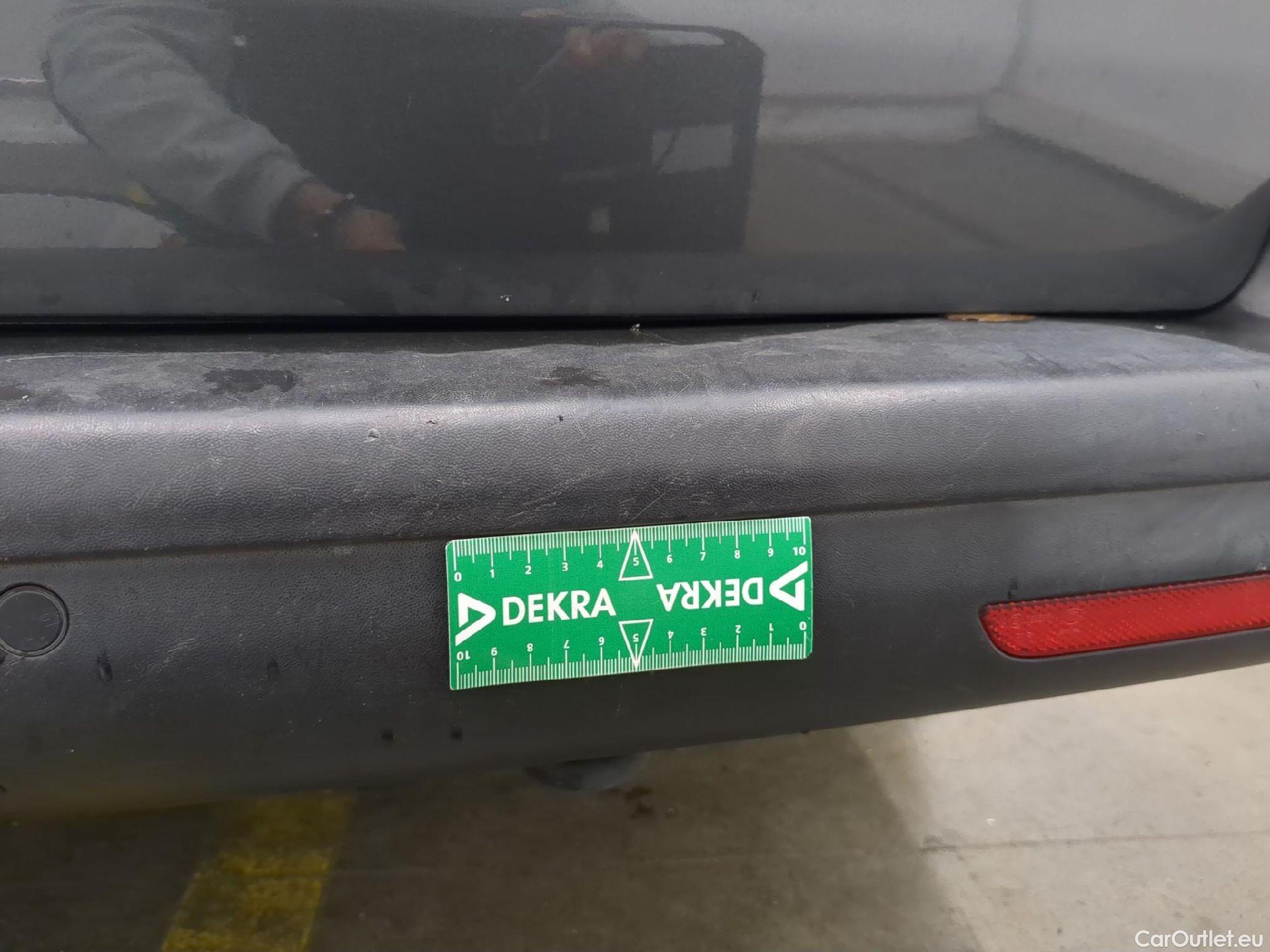  Volkswagen  Transporter VOLKSWAGEN  / 2019 / 4P / Fourgon tôlé 2.0 TDi 150 DSG7 L1H1 Business Line #40