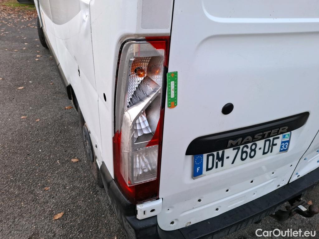  Renault  Master  III Fourgon L2H2 3 5 Grand Confort dCi 125CV BVM6 E5 #38