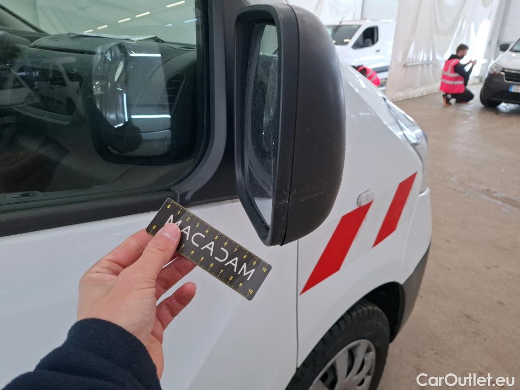  Renault  Trafic RENAULT  / 2019 / 4P / Fourgon tole NV FG GCF L1H1 1000 dCi 120 #6