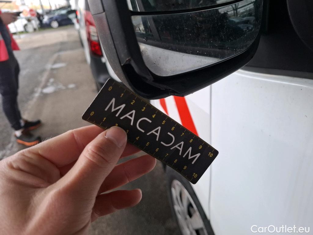  Renault  Trafic RENAULT  / 2019 / 4P / Fourgon tole NV FG GCF L1H1 1000 dCi 120 #5