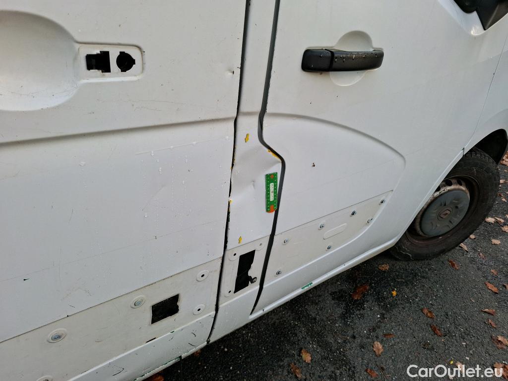  Renault  Master  III Fourgon L2H2 3 5 Grand Confort dCi 125CV BVM6 E5 #34