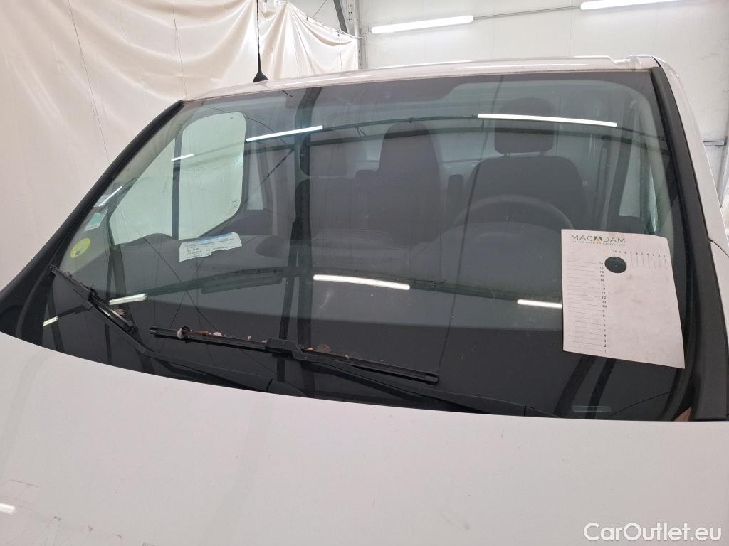  Renault  Trafic RENAULT  / 2019 / 4P / Fourgon tole NV FG GCF L1H1 1000 dCi 120 #1