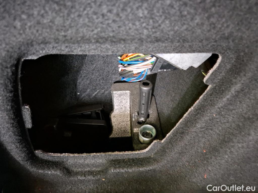  Bmw  Serie 1 BMW Série 1 / 2019 / 5P / Berline 116i Business Design #24