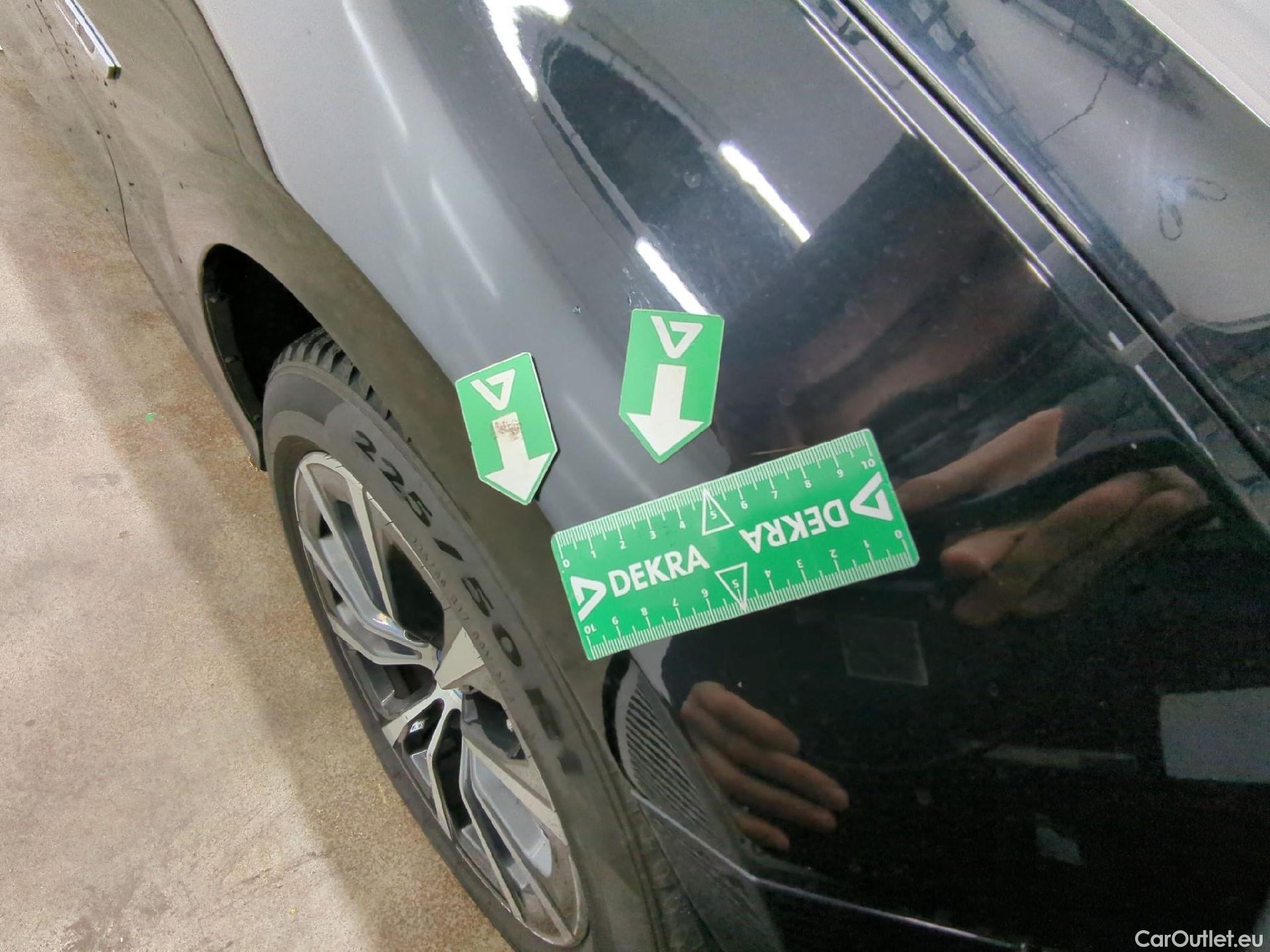  Bmw  Serie 3 BMW Série 3 Berline / 2022 / 4P / Berline 320e 204ch Business Design BVA8 Hybride #27