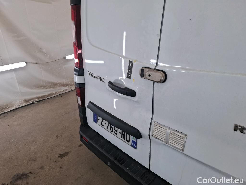  Renault  Trafic RENAULT  / 2019 / 4P / Fourgon tole NV FG GCF L1H1 1000 dCi 120 #9