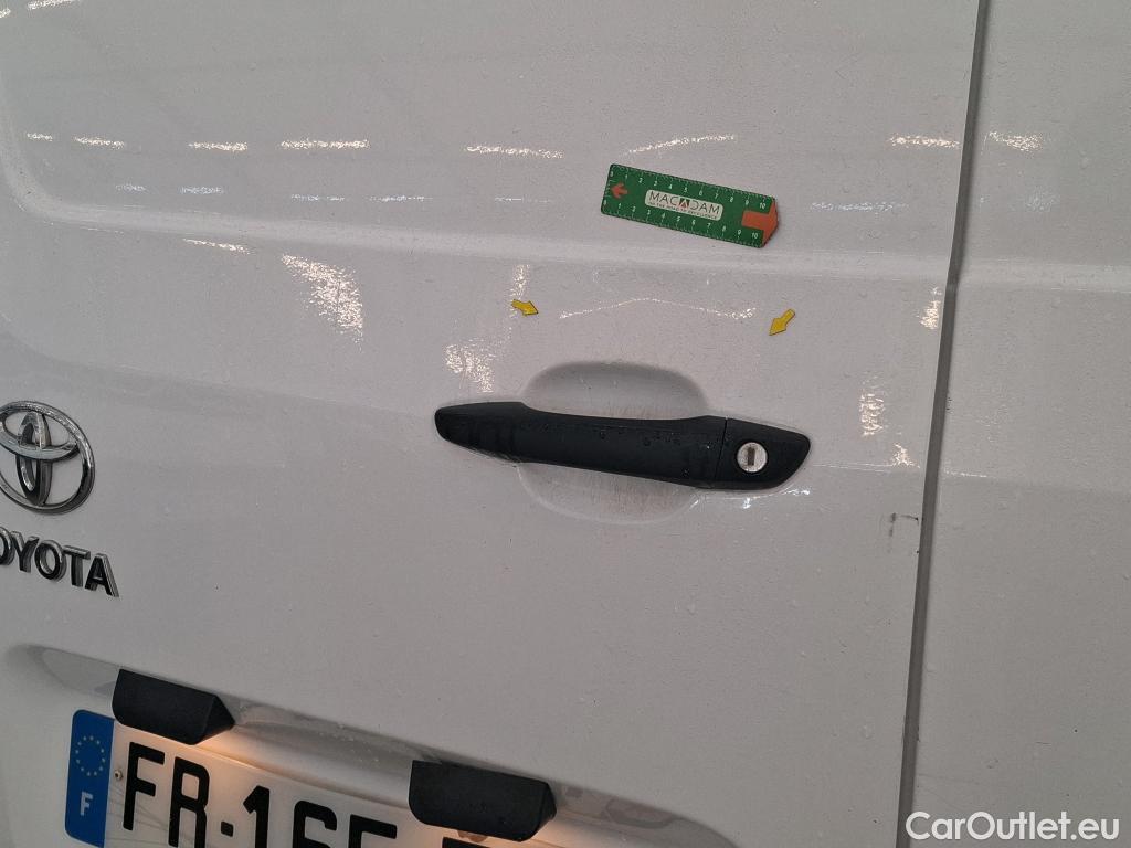  Toyota  Proace TOYOTA  City / 2019 / 4P / Fourgonnette 1.5 Long 130 D-4D Dynamic #25