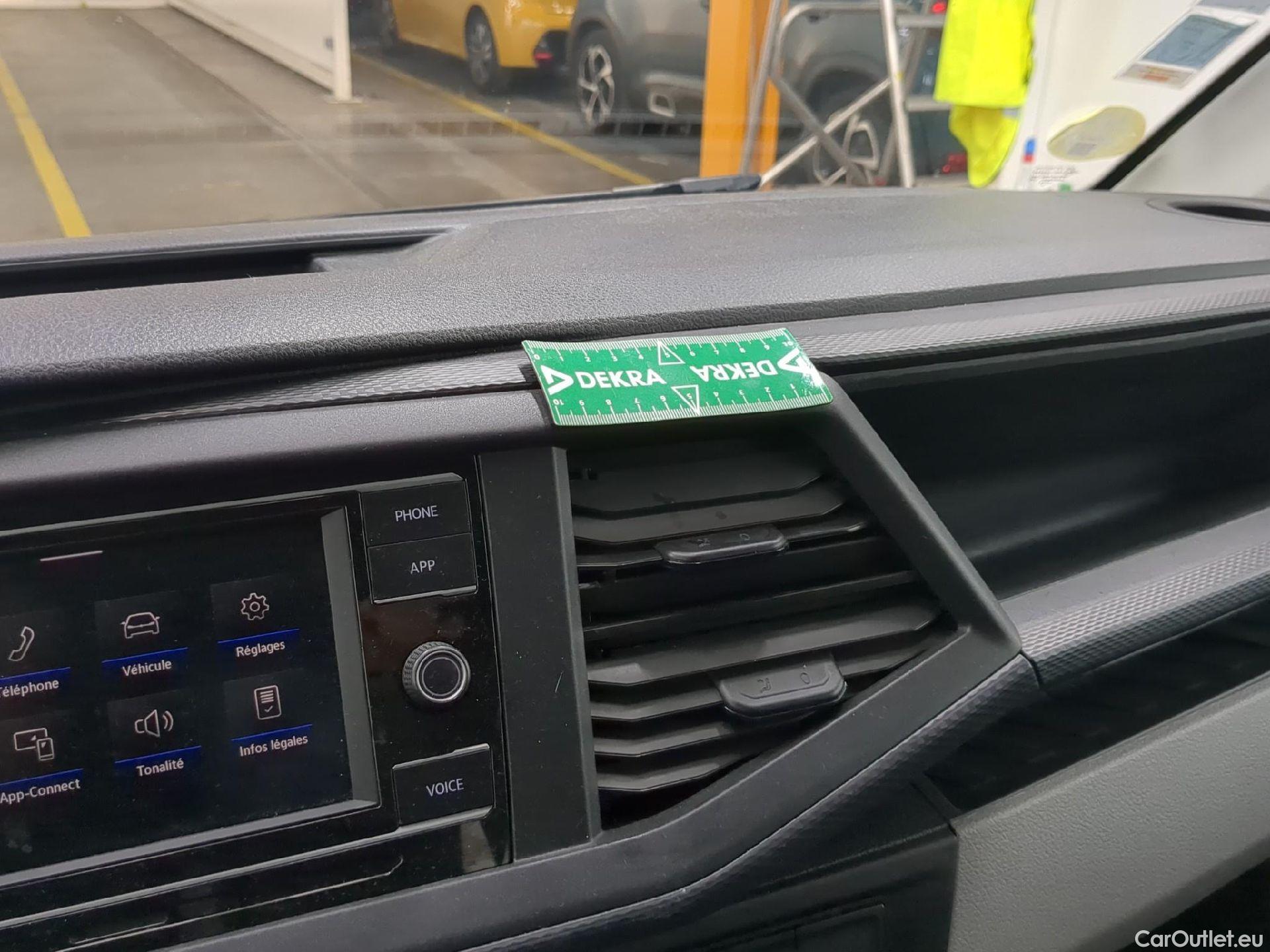  Volkswagen  Transporter VOLKSWAGEN  / 2019 / 4P / Fourgon tôlé 2.0 TDi 150 DSG7 L1H1 Business Line #2