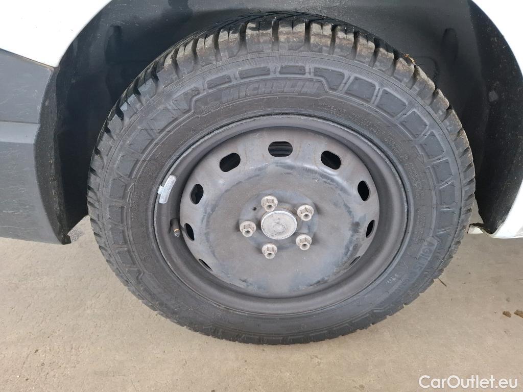  Renault  Trafic RENAULT  / 2019 / 4P / Fourgon tole NV FG GCF L1H1 1000 dCi 120 #21