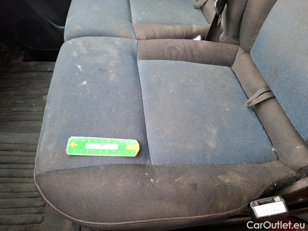  Renault  Master  III Fourgon L2H2 3 5 Grand Confort dCi 125CV BVM6 E5 #79