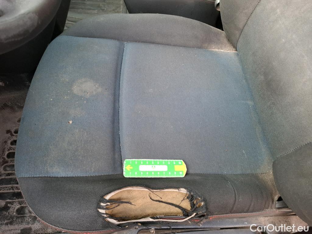  Renault  Master  III Fourgon L2H2 3 5 Grand Confort dCi 125CV BVM6 E5 #10