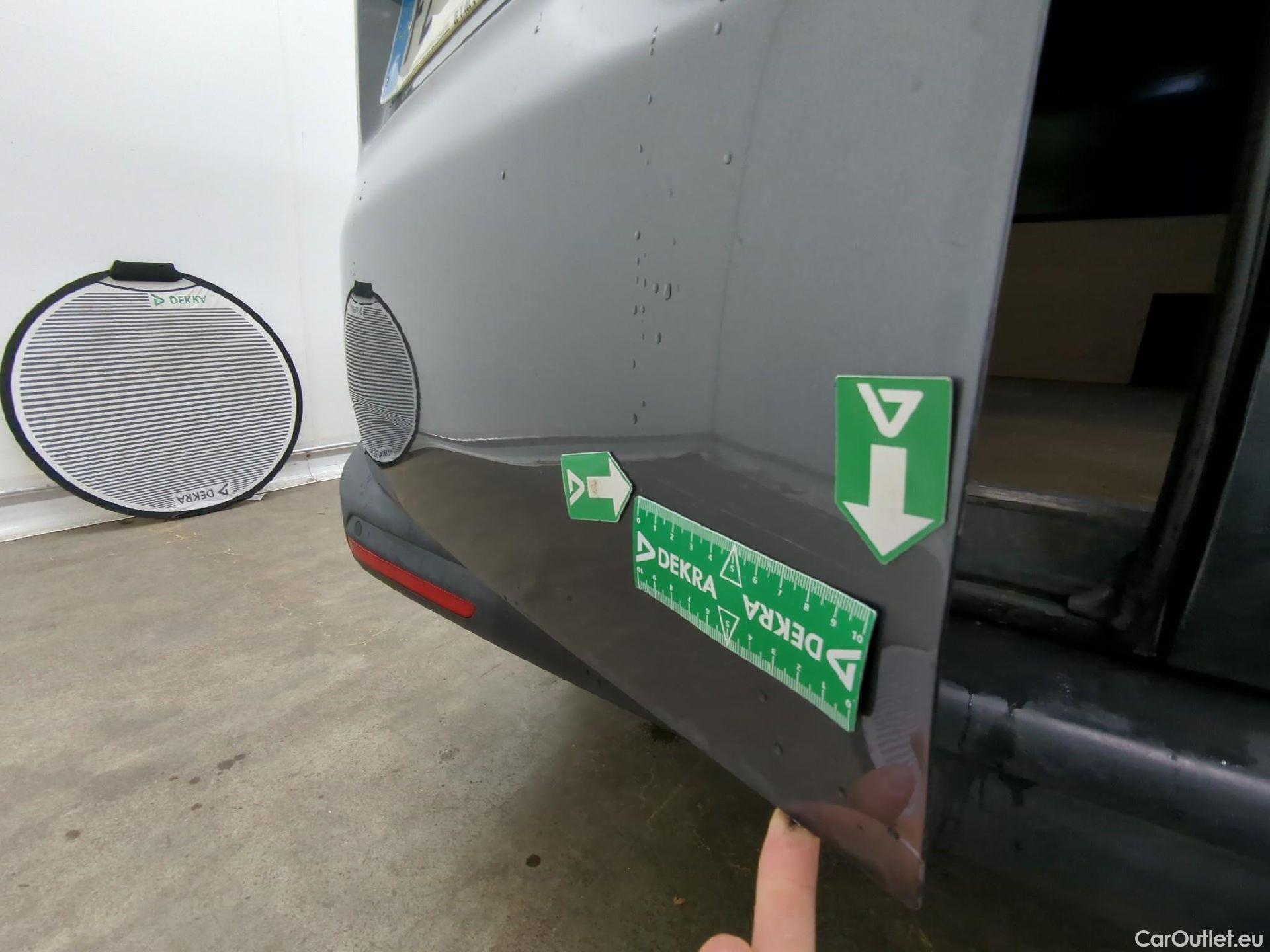  Volkswagen  Transporter VOLKSWAGEN  / 2019 / 4P / Fourgon tôlé 2.0 TDi 150 DSG7 L1H1 Business Line #39