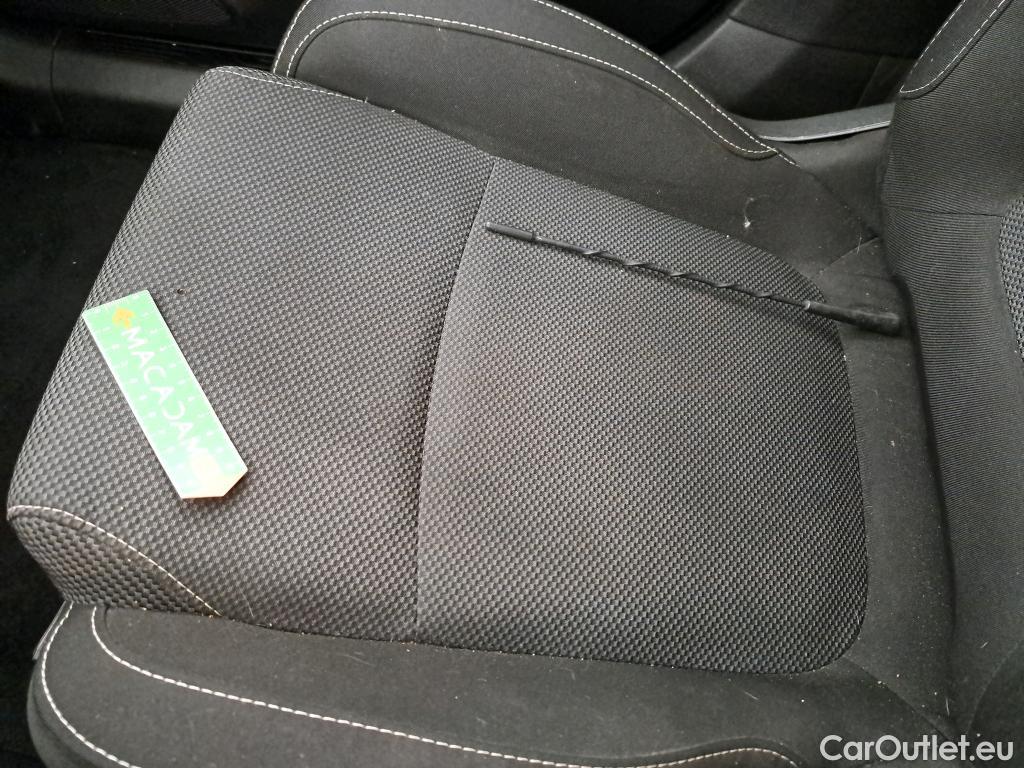  Renault  Megane  IV Berline 5pt. Société Air Nav 1.5 dCi 90CV BVM6 E6 #27