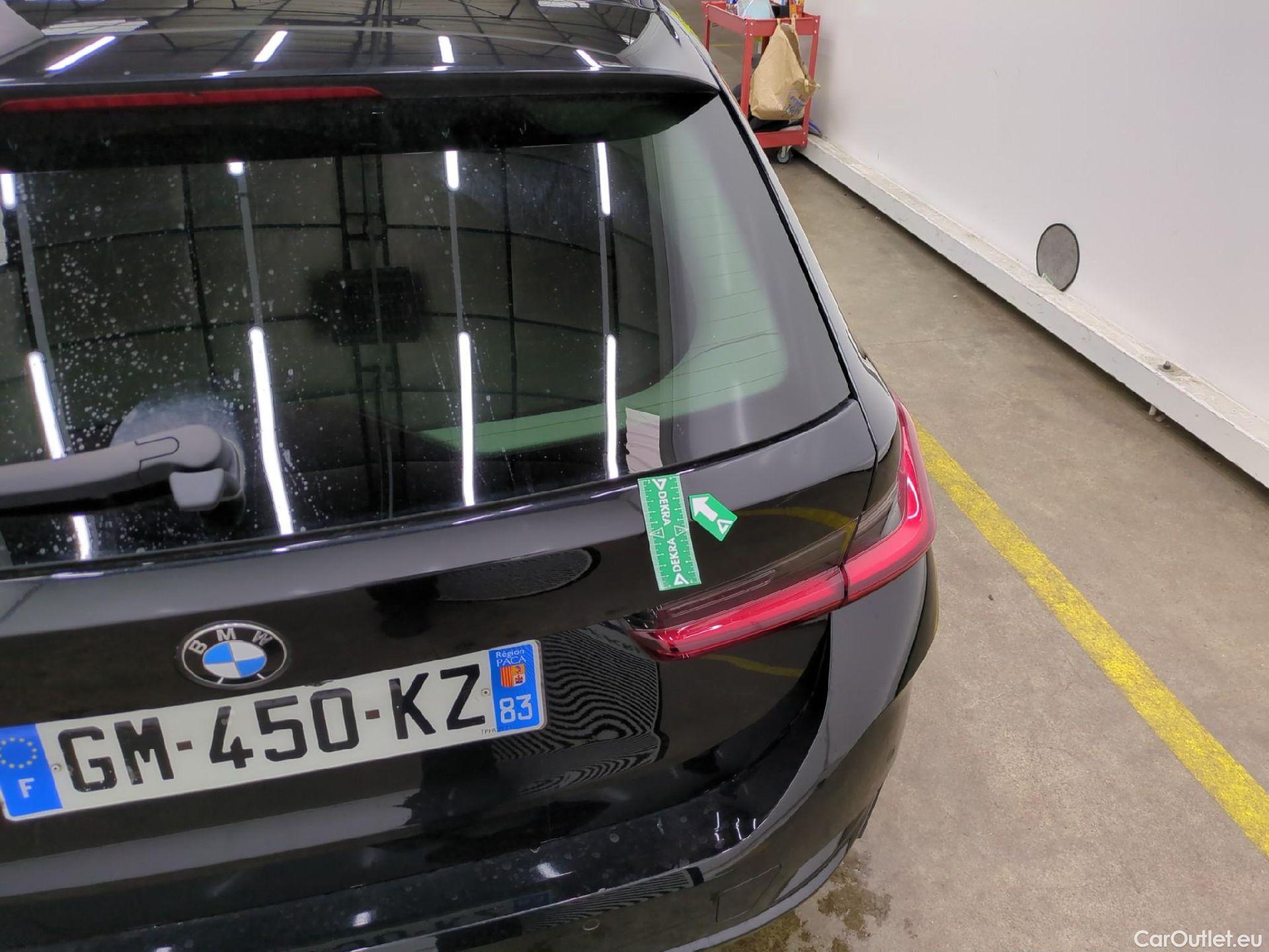  Bmw  Serie 3 BMW Série 3 Touring / 2022 / 5P / Break 318i 156ch Business Design BVA8 #30