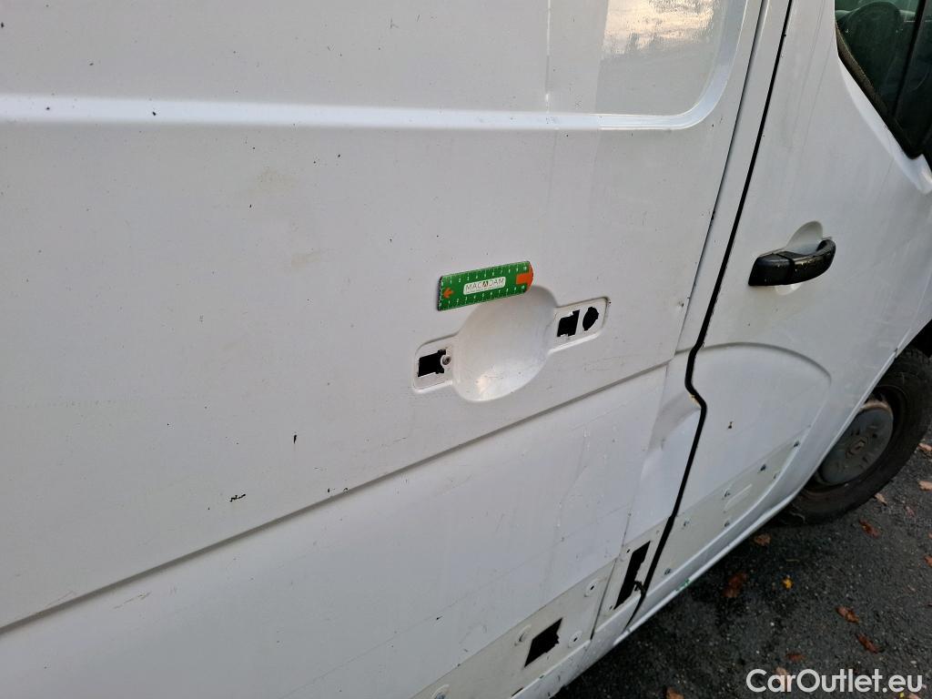 Renault  Master  III Fourgon L2H2 3 5 Grand Confort dCi 125CV BVM6 E5 #47