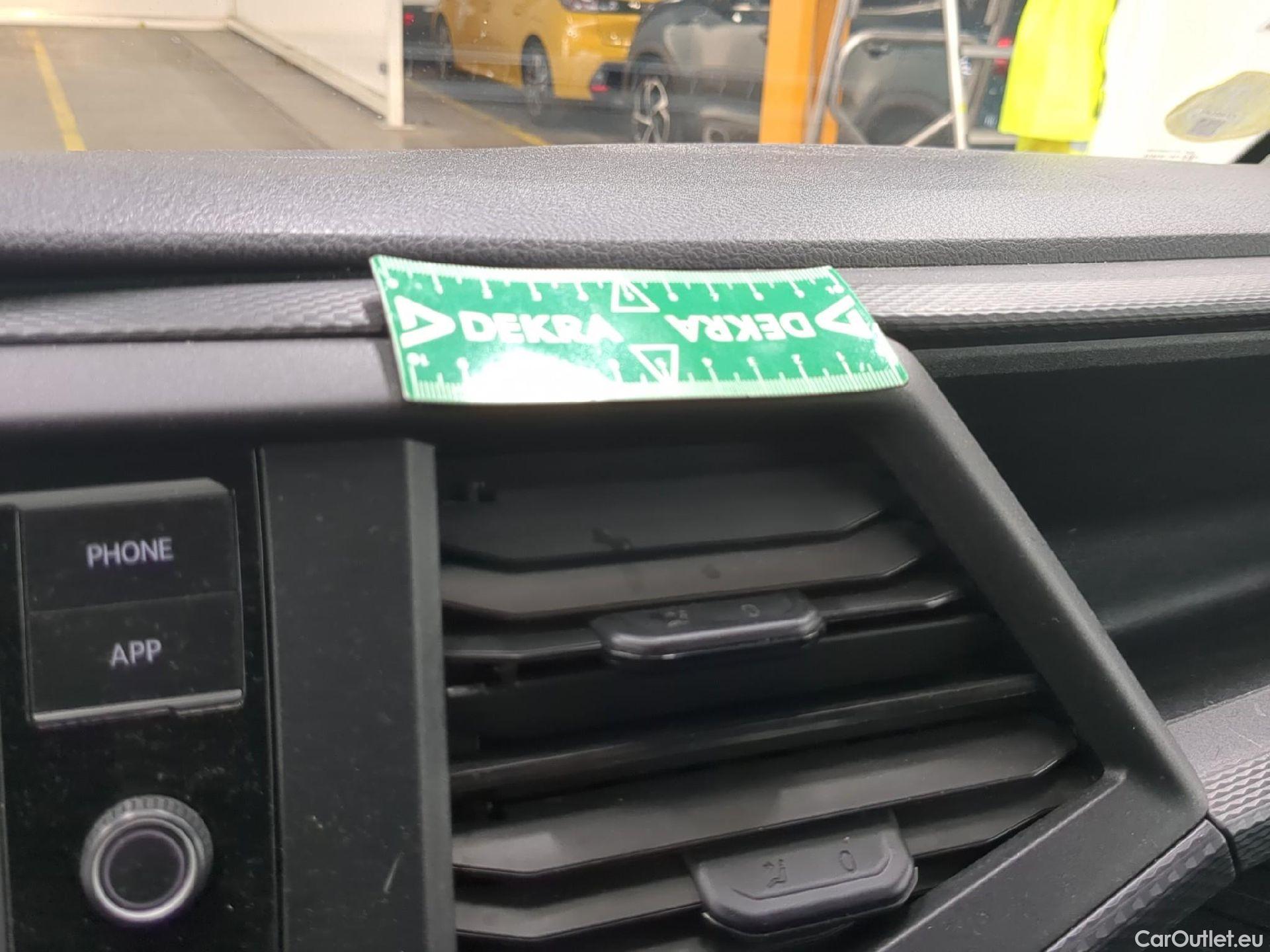  Volkswagen  Transporter VOLKSWAGEN  / 2019 / 4P / Fourgon tôlé 2.0 TDi 150 DSG7 L1H1 Business Line #1