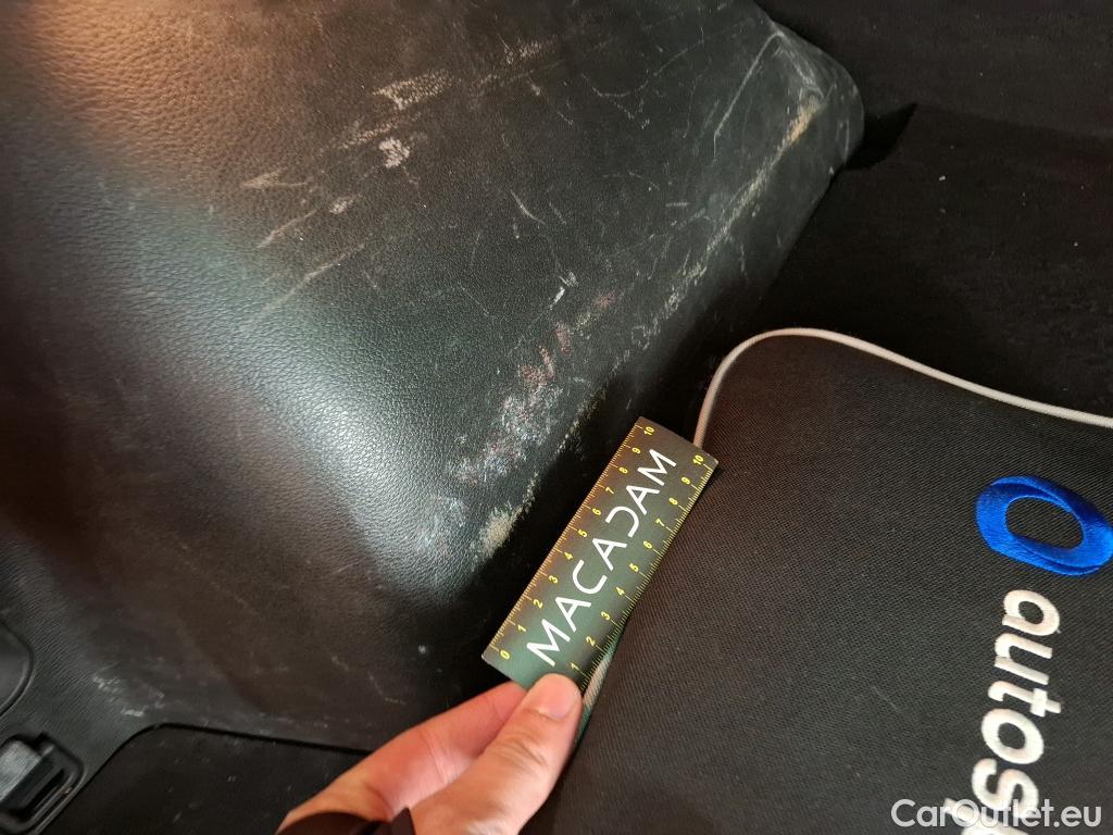  KIA  Sportage KIA  / 2021 / 5P / SUV 1.6 T-GDI 265 PHEV AUTO 4WD DESIGN #6