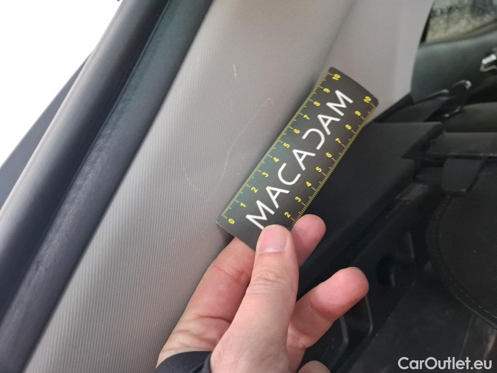  KIA  Sportage KIA  / 2021 / 5P / SUV 1.6 T-GDI 265 PHEV AUTO 4WD DESIGN #12