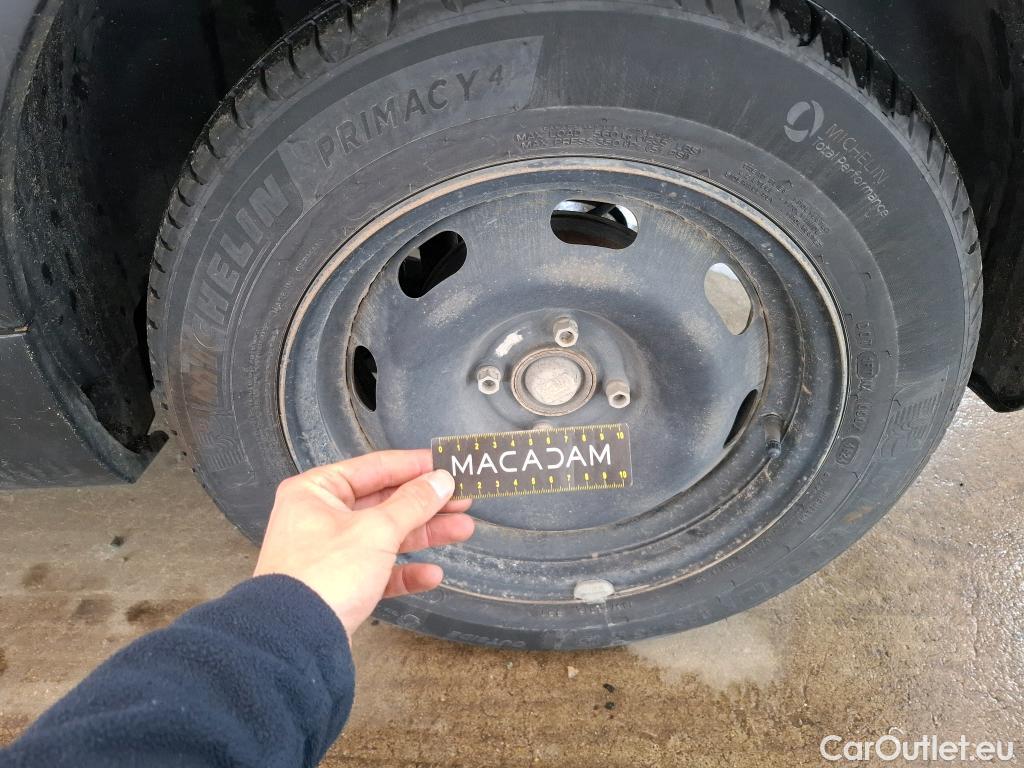  Citroen  C3  Feel 1.2 PureTech 80CV BVM5 E6d #13