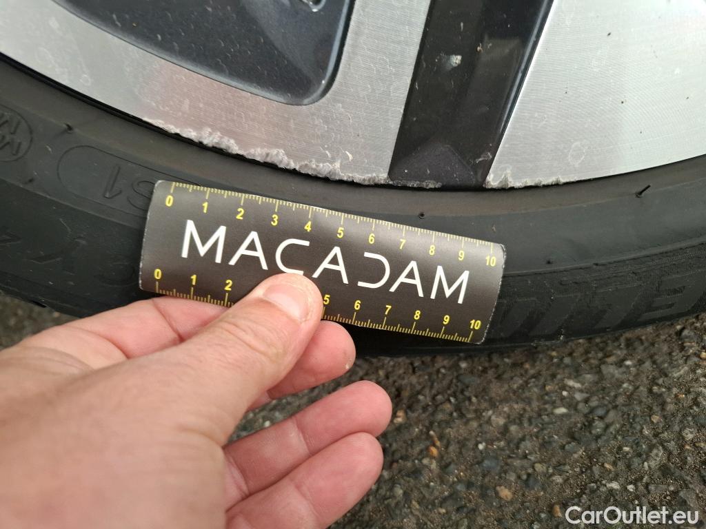  Hyundai  Konna HYUNDAI Kona / 2017 / 5P / SUV BEV 39KWH ELECTRIQUE 136CH CREATIVE #17