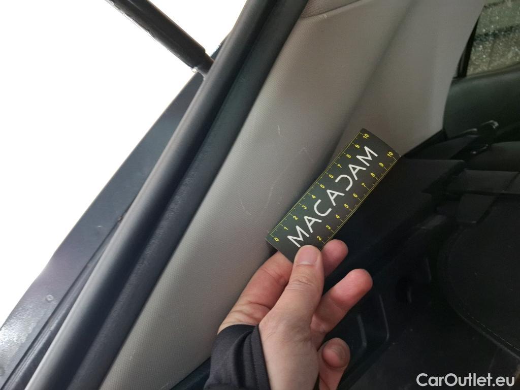  KIA  Sportage KIA  / 2021 / 5P / SUV 1.6 T-GDI 265 PHEV AUTO 4WD DESIGN #11