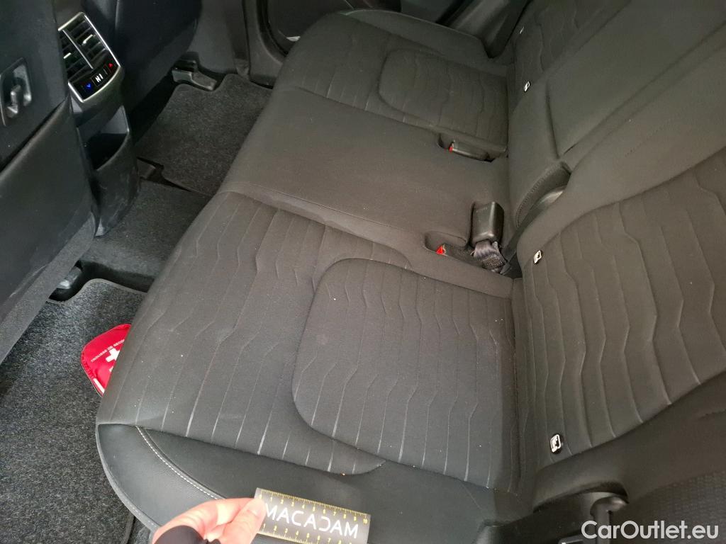  KIA  Sportage KIA  / 2021 / 5P / SUV 1.6 T-GDI 265 PHEV AUTO 4WD DESIGN #22