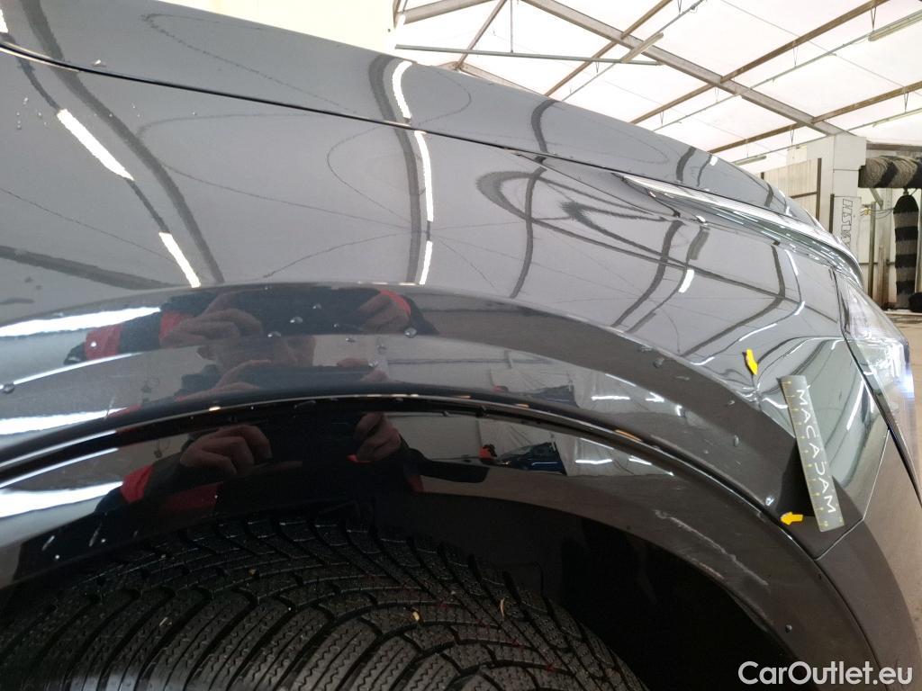  KIA  Sportage KIA  / 2021 / 5P / SUV 1.6 T-GDI 265 PHEV AUTO 4WD DESIGN #1