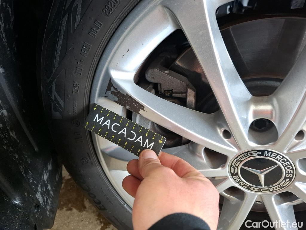  Mercedes  A-Klasse MERCEDES-BENZ Classe A Compact / 2018 / 5P / Berline A 250 e Business Line 8G-DCT #6