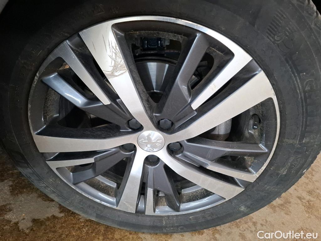  Peugeot  5008  Allure Pack 1.2 PureTech 130CV BVA8 7 Sieges E6d #39