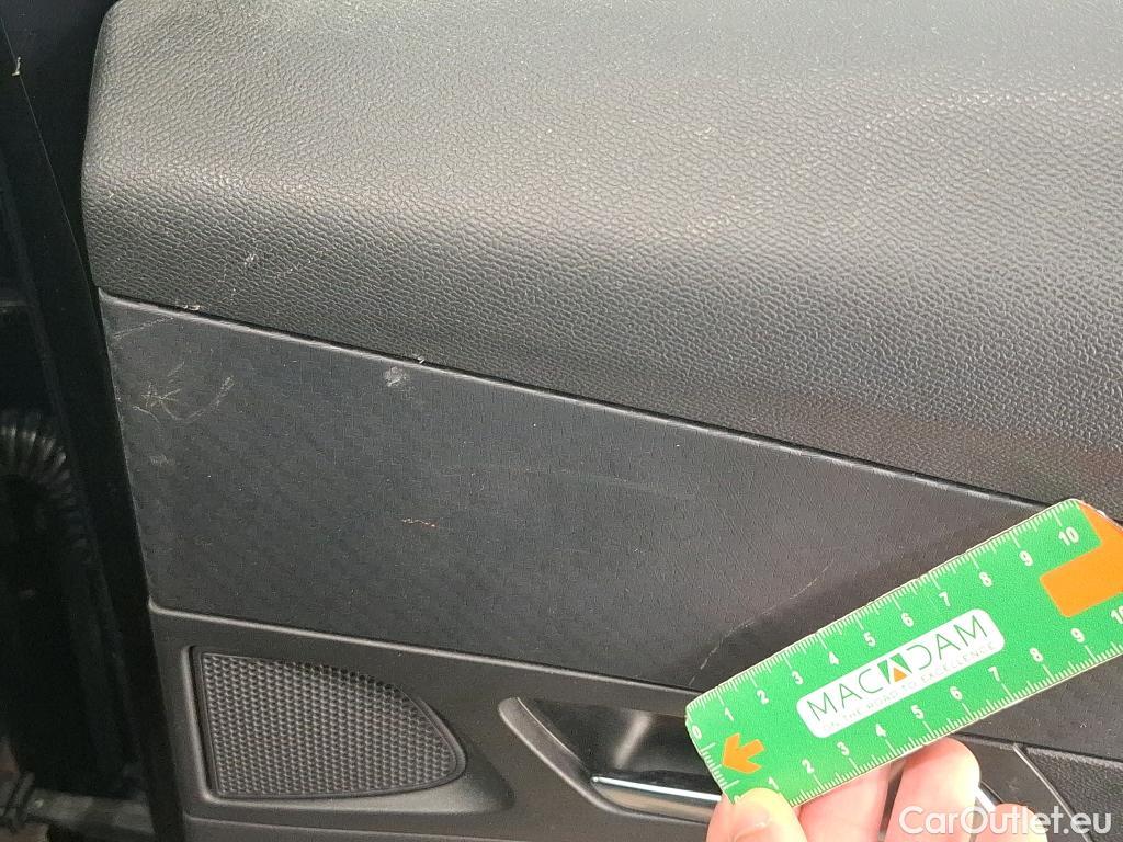  Peugeot  2008  Active Business 1.5 HDi 110CV BVM6 E6d #9