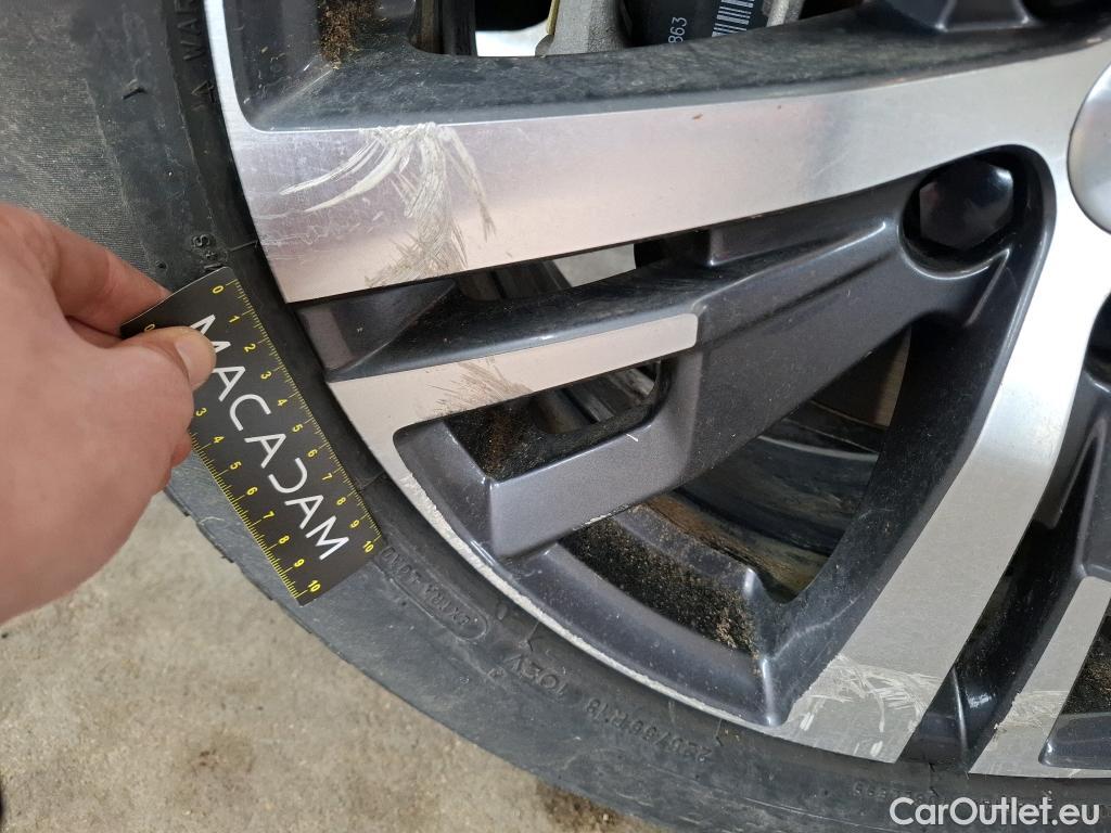  Peugeot  5008  Allure Pack 1.2 PureTech 130CV BVA8 7 Sieges E6d #37