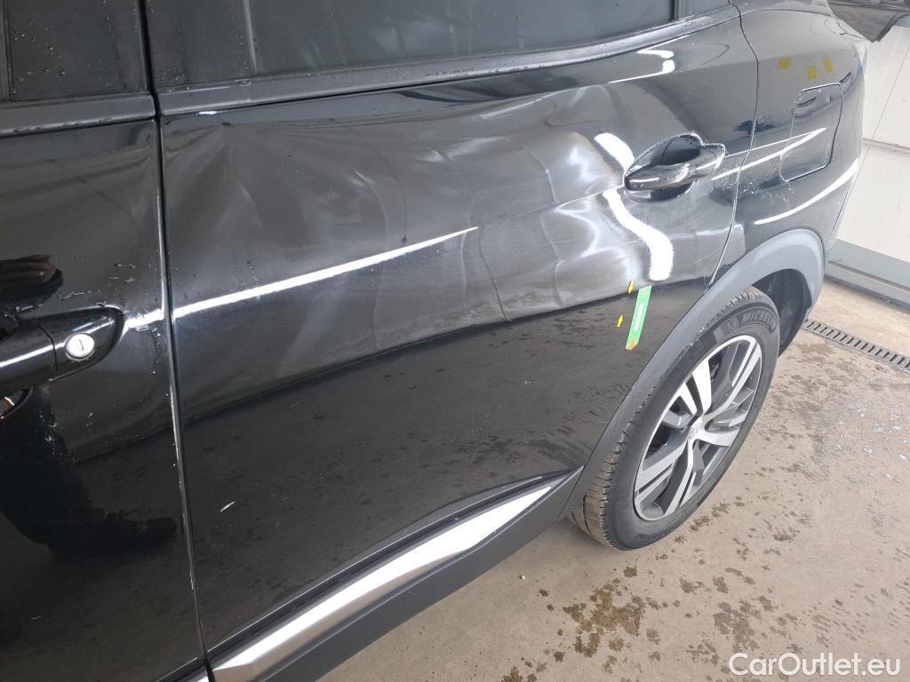  Peugeot  3008 PEUGEOT  / 2020 / 5P / SUV 1.6 HYBRID 225 E-EAT8 Allure #31