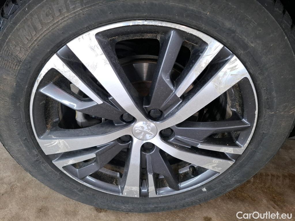  Peugeot  5008  Allure Pack 1.2 PureTech 130CV BVA8 7 Sieges E6d #32