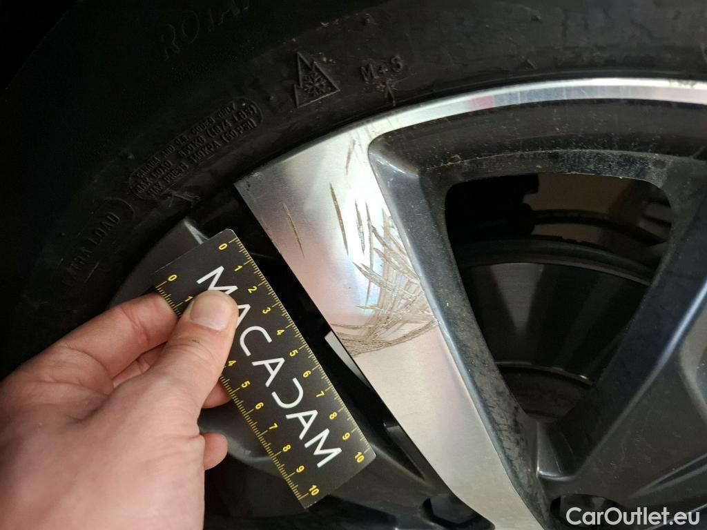  Peugeot  5008  Allure Pack 1.2 PureTech 130CV BVA8 7 Sieges E6d #40