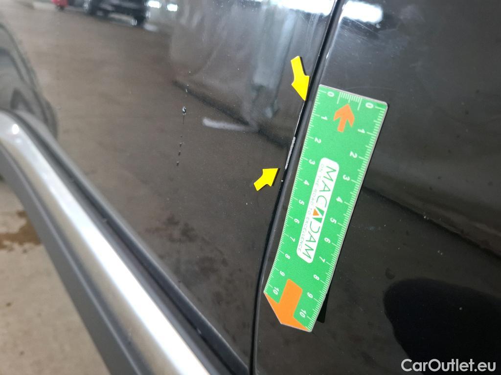  Peugeot  3008 PEUGEOT  / 2020 / 5P / SUV 1.6 HYBRID 225 E-EAT8 Allure #42