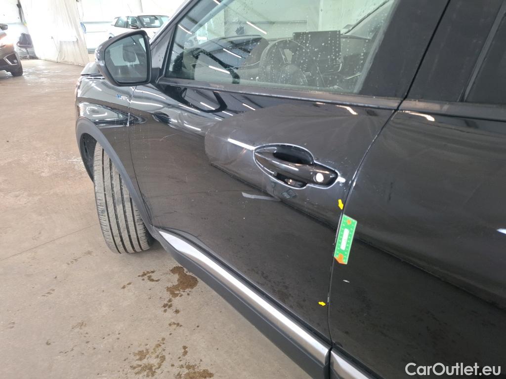  Peugeot  3008 PEUGEOT  / 2020 / 5P / SUV 1.6 HYBRID 225 E-EAT8 Allure #39