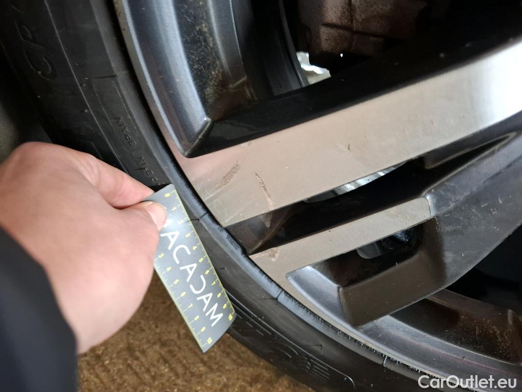  Peugeot  5008  Allure Pack 1.2 PureTech 130CV BVA8 7 Sieges E6d #29