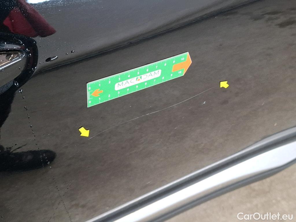  Peugeot  3008 PEUGEOT  / 2020 / 5P / SUV 1.6 HYBRID 225 E-EAT8 Allure #7