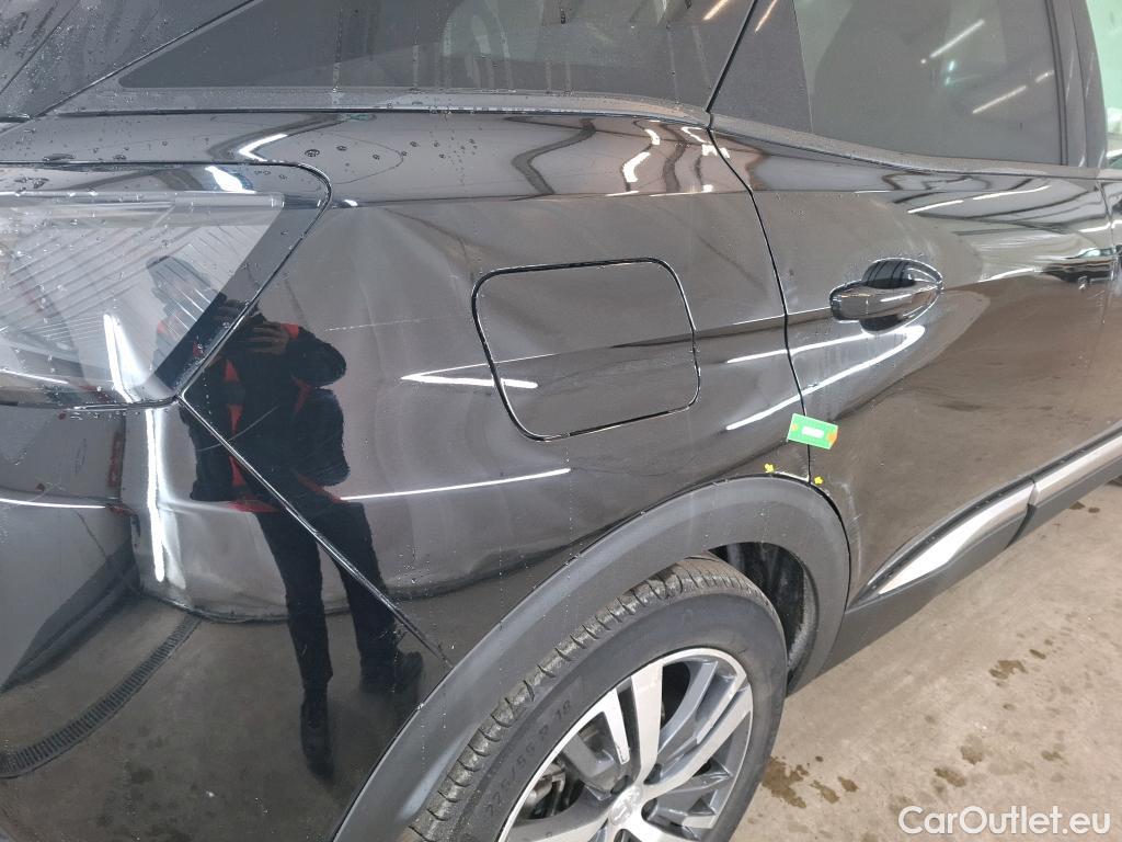  Peugeot  3008 PEUGEOT  / 2020 / 5P / SUV 1.6 HYBRID 225 E-EAT8 Allure #4