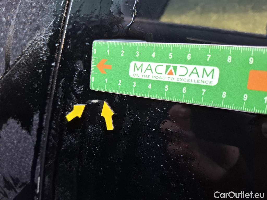  Peugeot  3008 PEUGEOT  / 2020 / 5P / SUV 1.6 HYBRID 225 E-EAT8 Allure #33