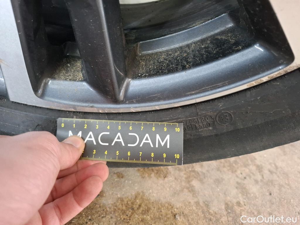  Peugeot  5008  Allure Pack 1.2 PureTech 130CV BVA8 7 Sieges E6d #42