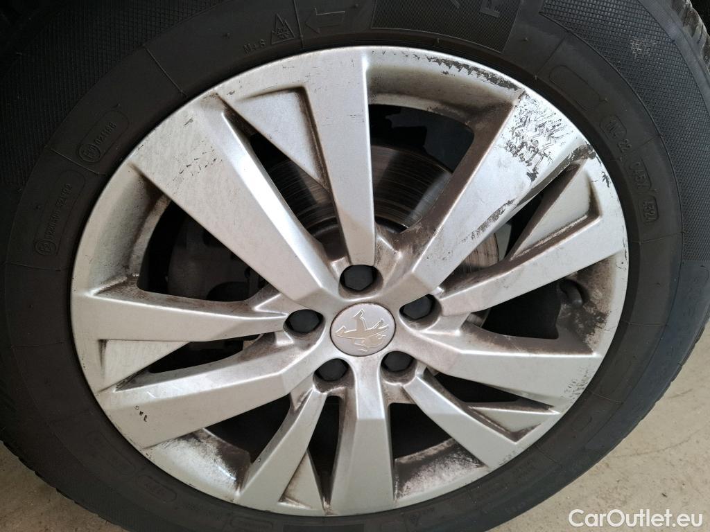  Peugeot  5008  Active Business 1.2 PureTech 130CV BVA8 7 Sieges E6dT #66