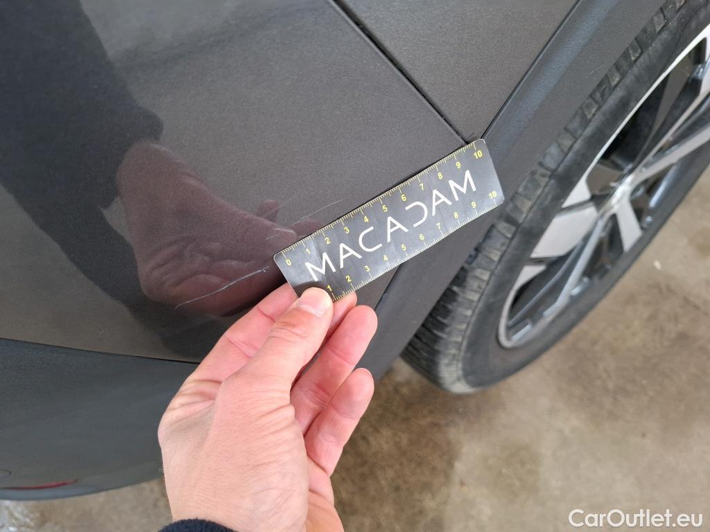  Peugeot  5008 PEUGEOT  / 2020 / 5P / SUV BlueHDi 130 S&S EAT8 GT Pack #54