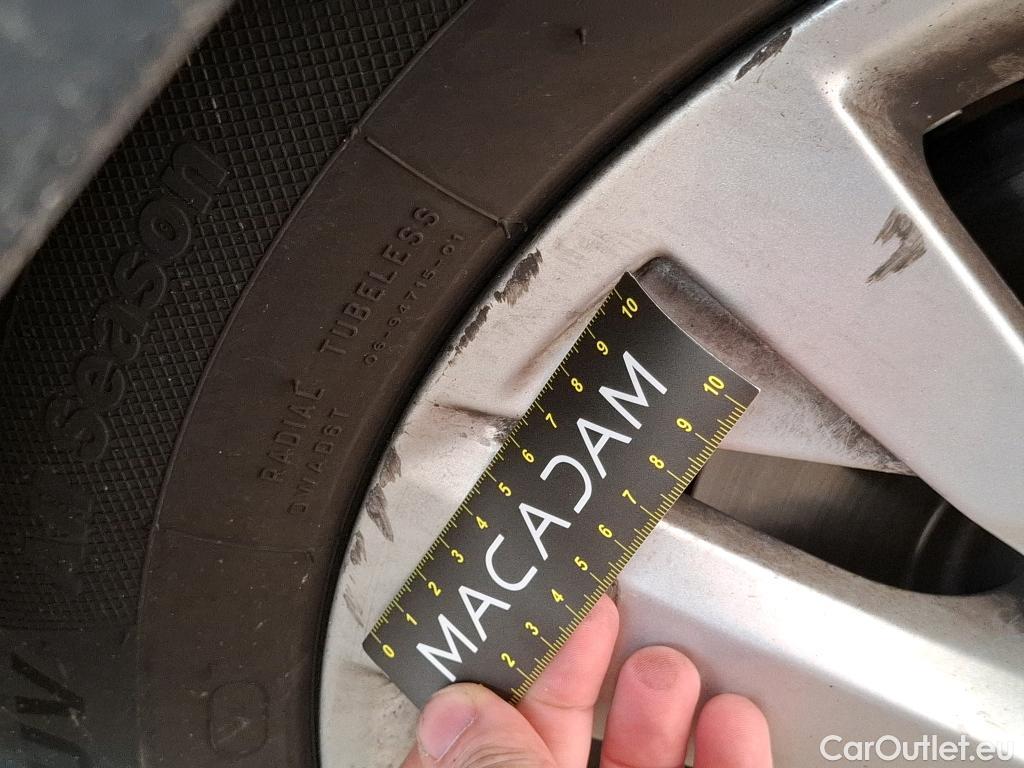  Peugeot  5008  Active Business 1.2 PureTech 130CV BVA8 7 Sieges E6dT #36