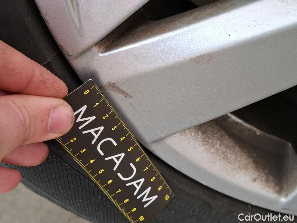  Peugeot  5008  Active Business 1.2 PureTech 130CV BVA8 7 Sieges E6dT #43