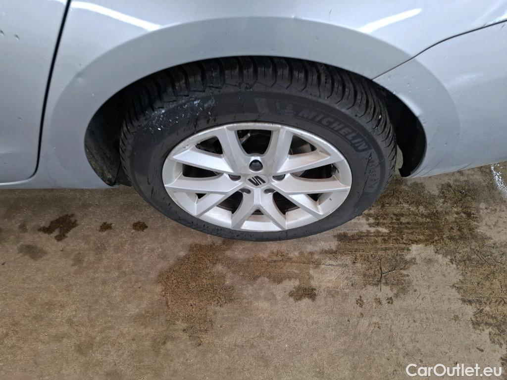  Seat  Leon SEAT  Sportstourer / 2020 / 5P / Break 1.0 eTSI 110 DSG S&S Style Business #17