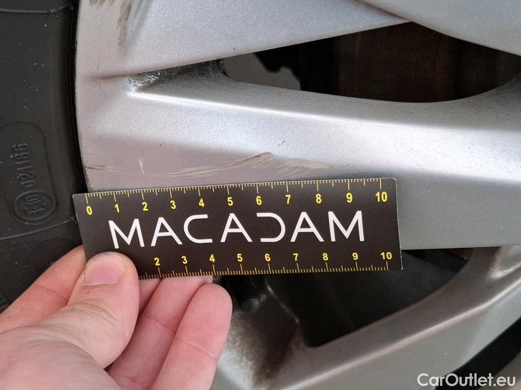  Peugeot  5008  Active Business 1.2 PureTech 130CV BVA8 7 Sieges E6dT #48