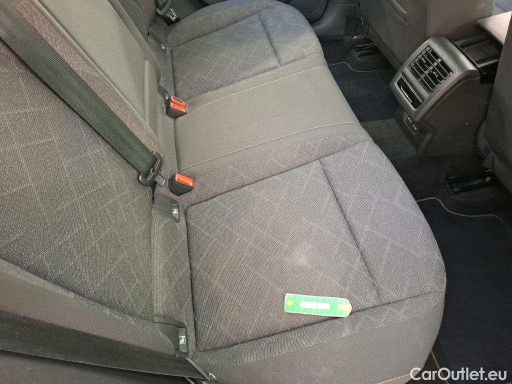  Volkswagen  Golf  VOLKSWAGEN / 2020 / 5P / Berline 1.0 TSI OPF 110 BVM6 Life #8