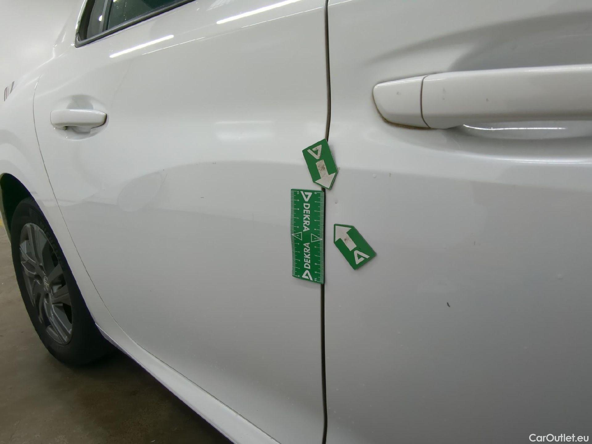  Peugeot  208 PEUGEOT  Affaire / 2019 / 5P / Berline 1.2 PT 100 S&S EAT8 Active Business R #13