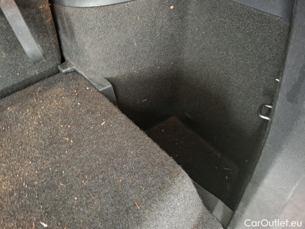  Volkswagen  Tiguan VOLKSWAGEN  Allspace / 2017 / 5P / SUV 2.0 TDI 150 DSG7 Carat #40