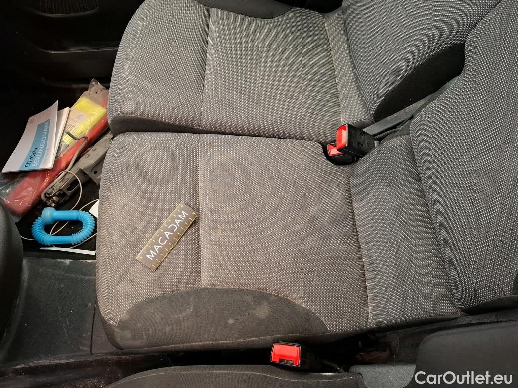  Citroen  Berlingo CITROEN  VU 4p Fourgonnette M 1.0t BlueHDi 100 SandS BVM Driver #22